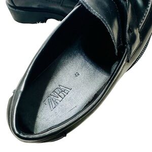 Zara Black Leather Slip-On Loafers